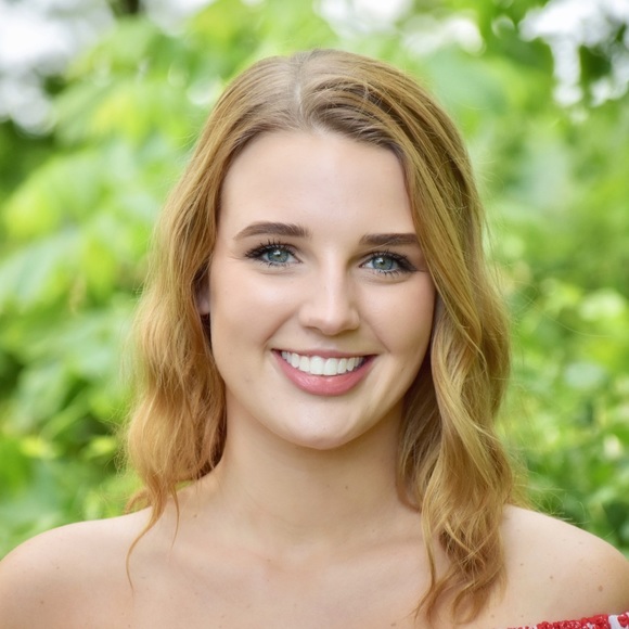 Meet your Posher, Gracie - Picture 2 of 5